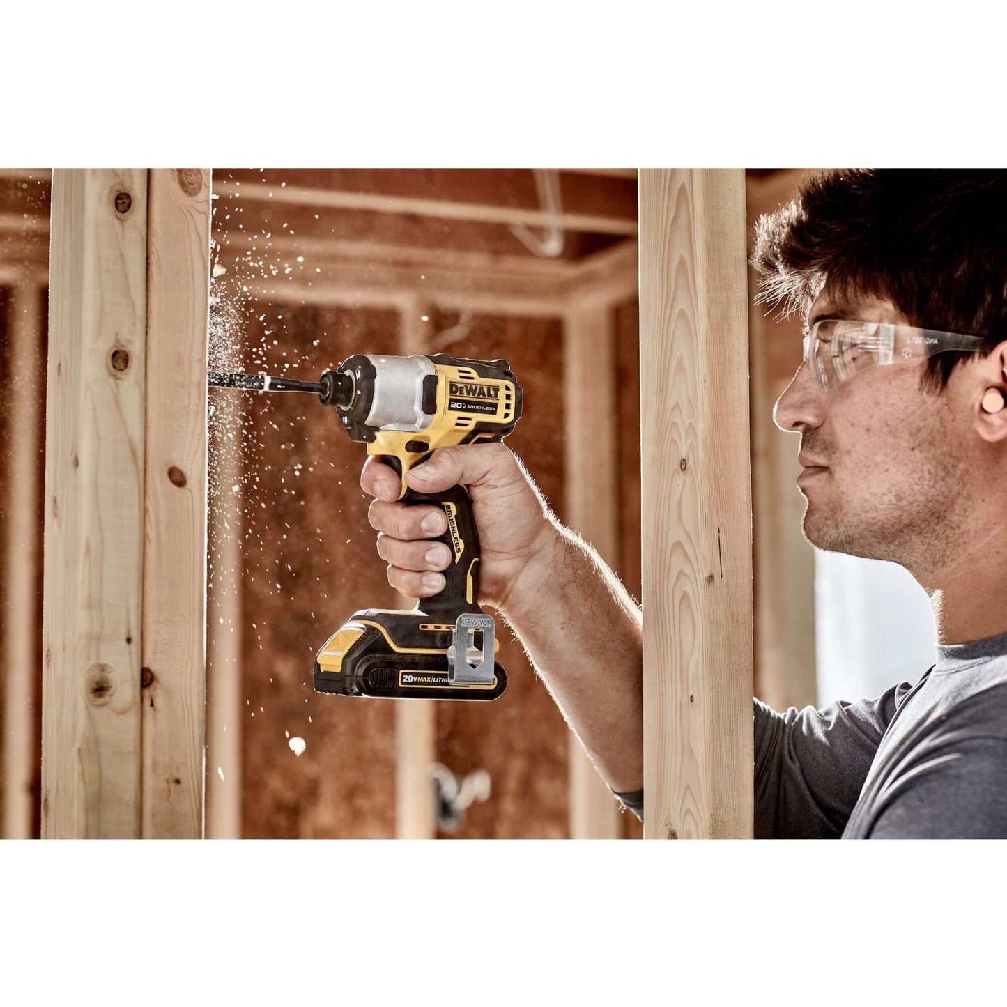 DEWALT DCK228D2 20V MAX Brushless Compact Cordless 1/2-in Hammer Drill & 1/4-in Impact Driver Kit