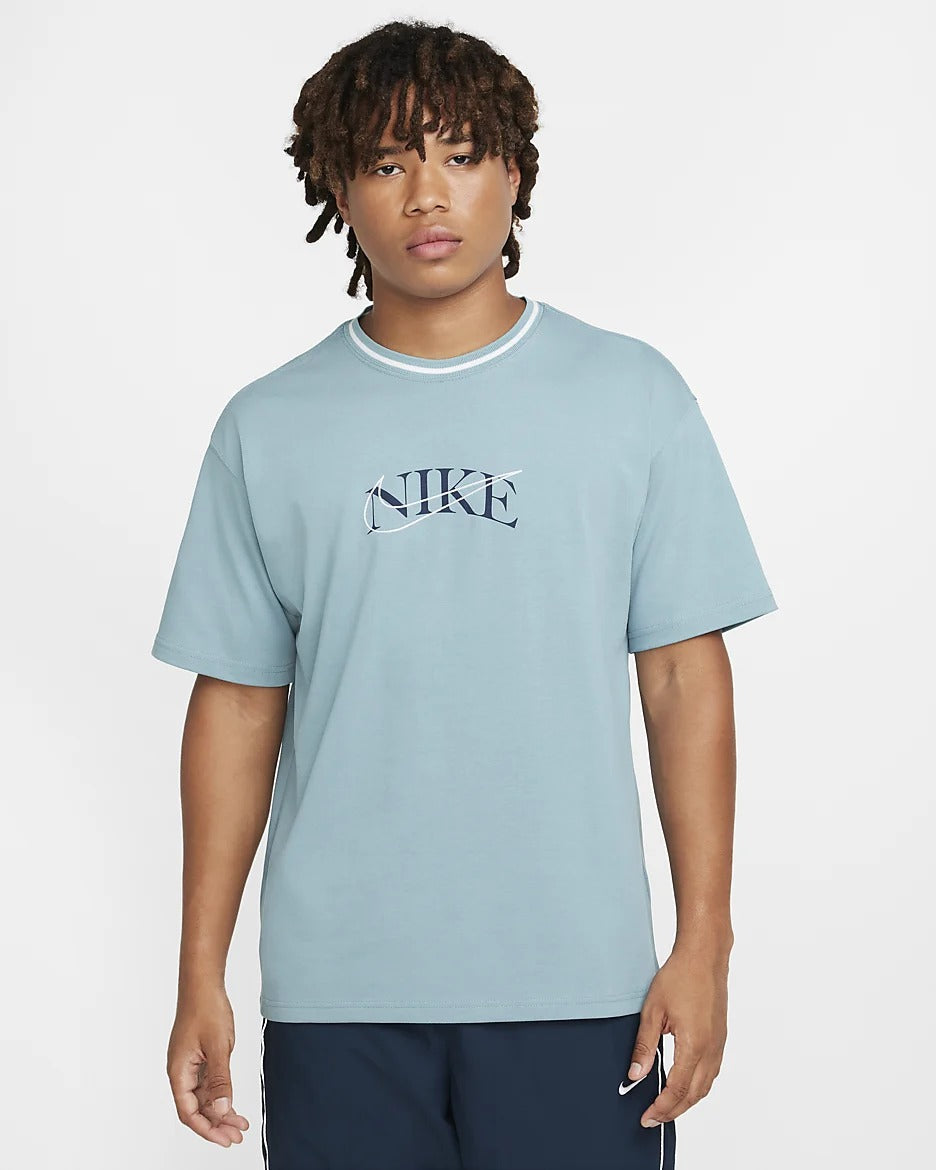 Nike Sportswear T-Shirt 4 colors